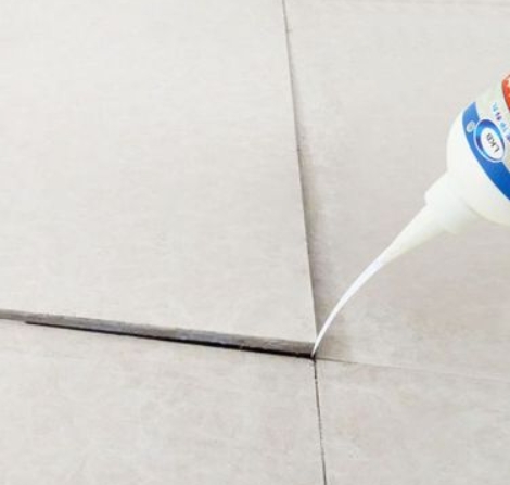 上海瓷砖空鼓维修公司分享卫生间瓷砖脱落的原因可能有以下几点